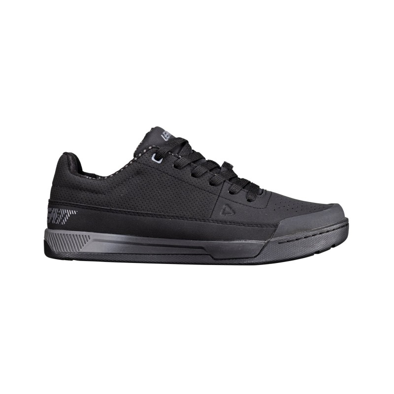 ČevljiFlat 2.0 Stealth